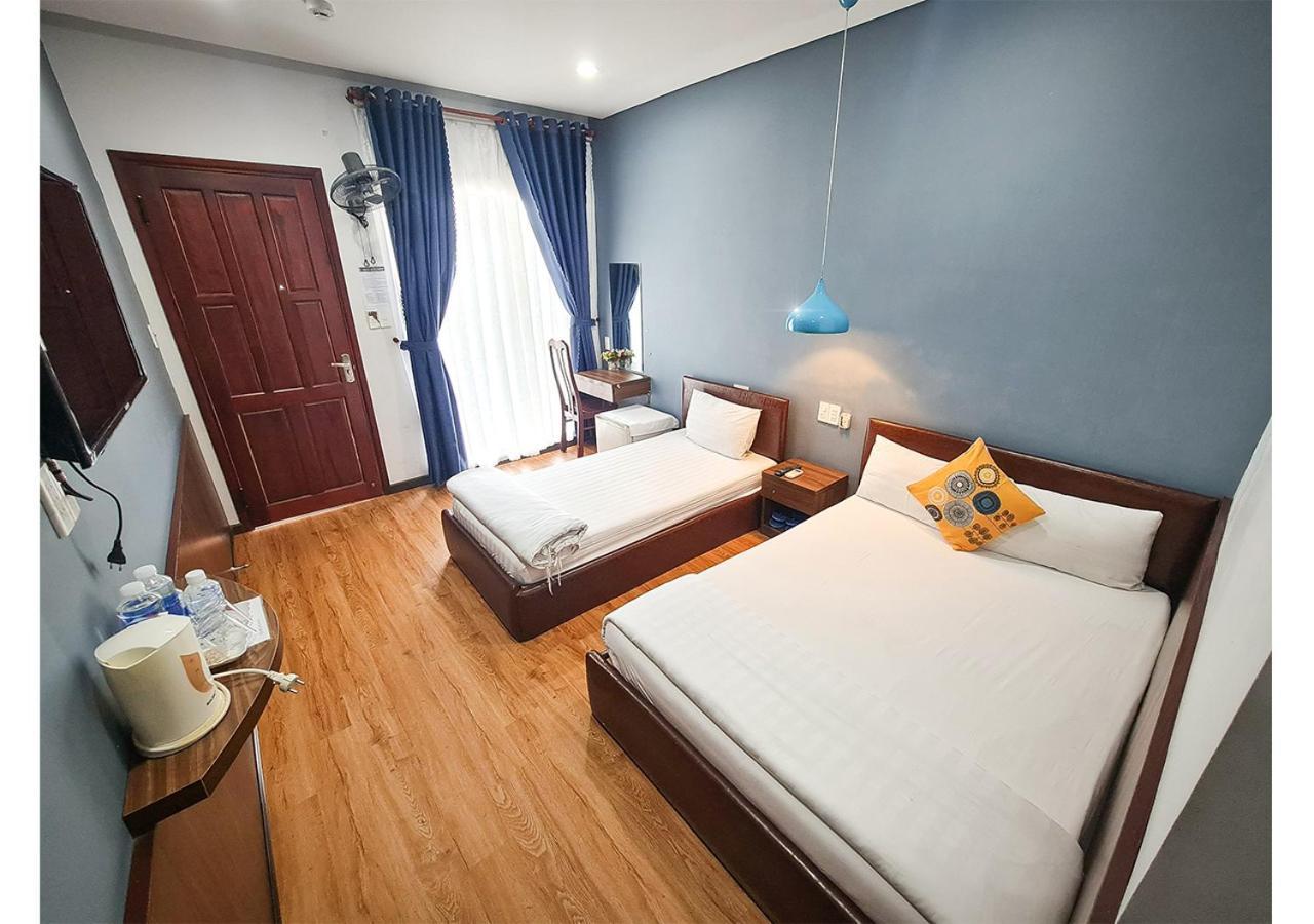 Quan Quan Hotel Da Nang Exterior photo
