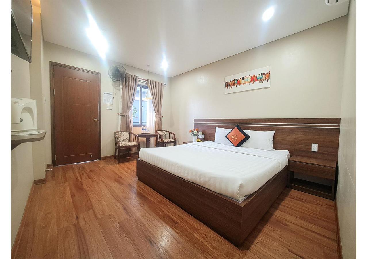 Quan Quan Hotel Da Nang Exterior photo