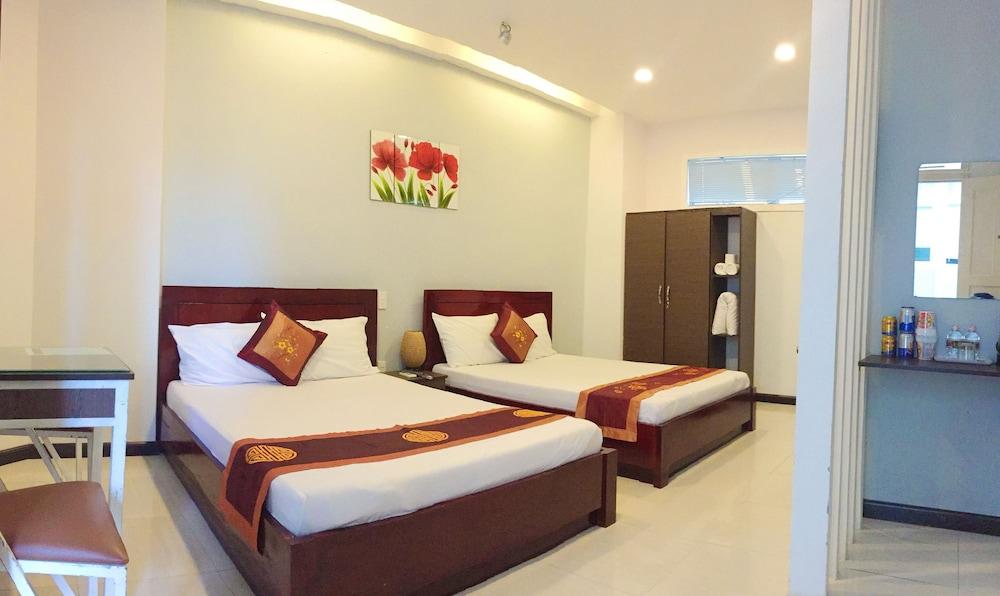 Quan Quan Hotel Da Nang Exterior photo