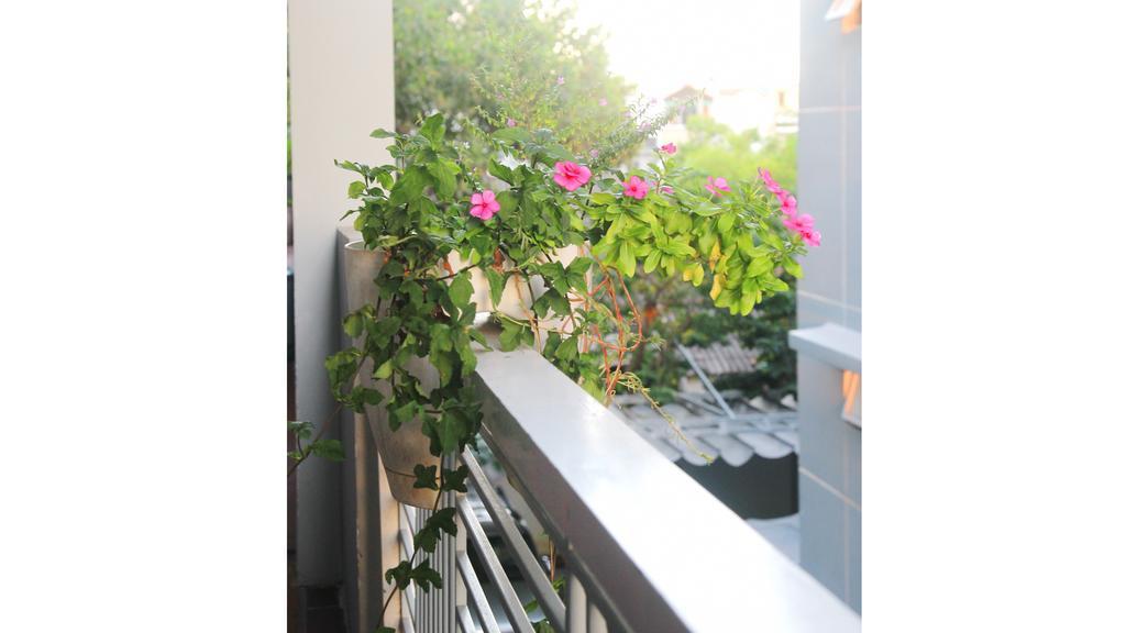 Quan Quan Hotel Da Nang Exterior photo